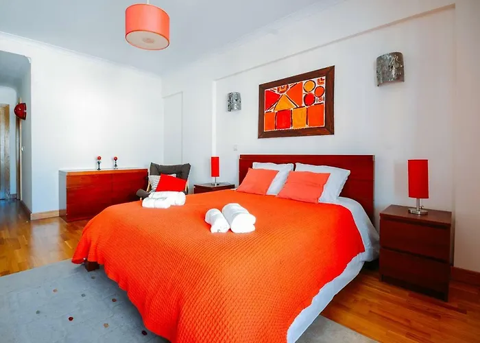 Fantastic Seaside Family Apartment With Pool